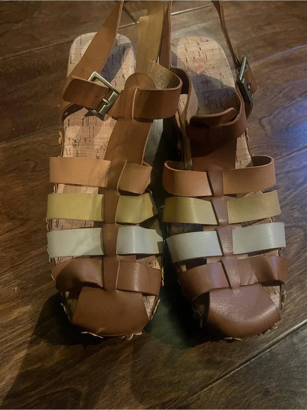 Kork-Ease Willow Platform Sandal Flower studs women 9 NEW no box